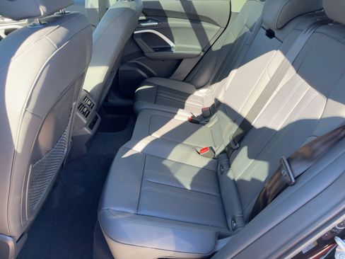 New 2025 Audi Q5 Premium image 15