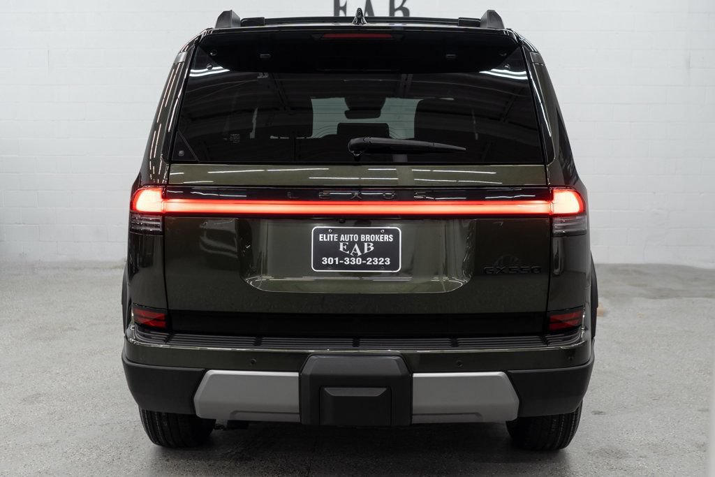 Used 2024 Lexus GX 550 AWD/4WD image 4