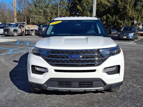 Certified 2022 Ford Explorer XLT w/ Equipment Group 202A image 2
