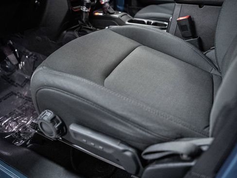 Used 2020 Jeep Wrangler Unlimited Sport S AWD/4WD image 46
