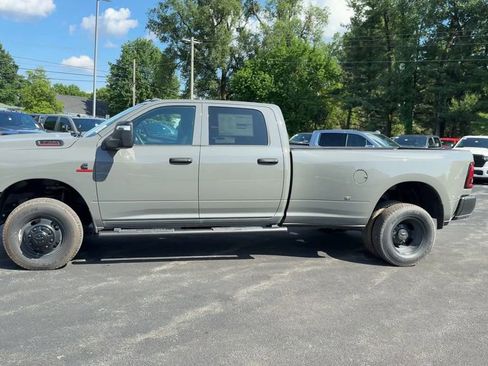 New 2026 RAM 3500 Tradesman AWD/4WD image 3