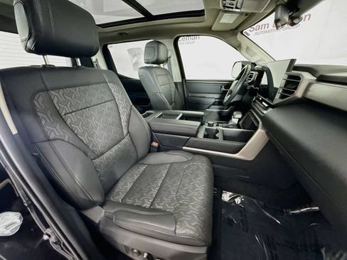 Used 2024 Toyota Tundra Limited AWD/4WD image 27