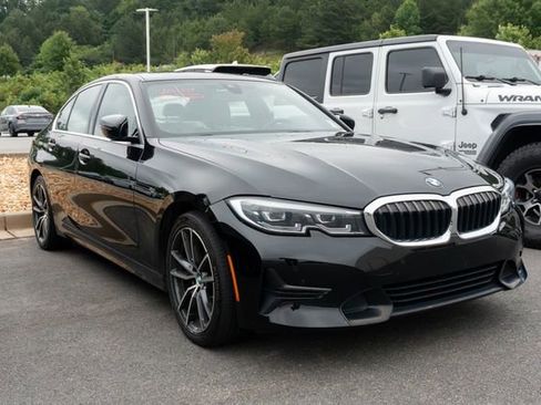 Used 2021 BMW 330i Sedan w/ Convenience Package RWD image 3