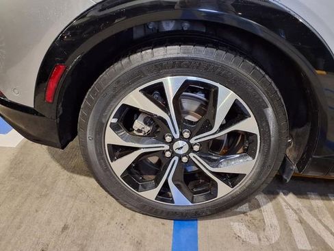 Used 2021 Ford Mustang Mach-E Premium image 21