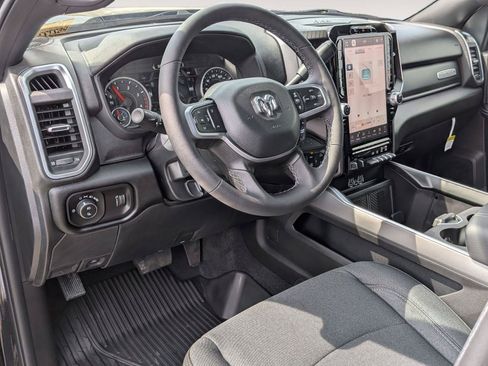 New 2026 RAM 2500 Big Horn AWD/4WD image 10