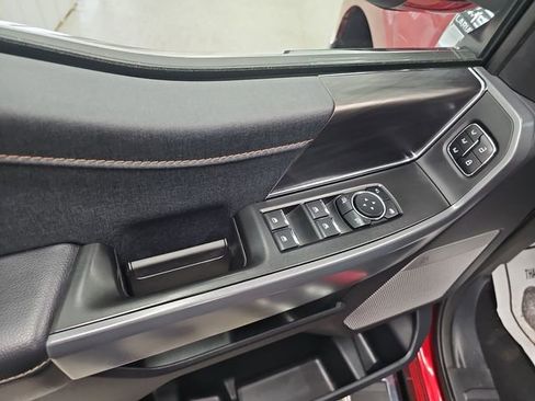 Used 2025 Ford F150 Lariat w/ Equipment Group 501A Mid image 11