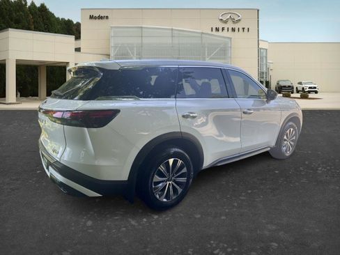Certified 2025 INFINITI QX60 Pure w/ Cargo Package FWD image 5