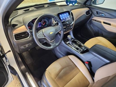 Used 2022 Chevrolet Equinox Premier image 11