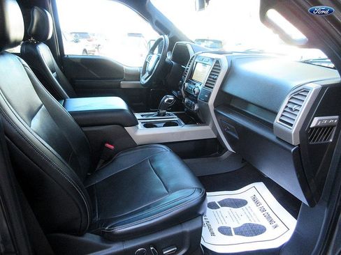 Used 2016 Ford F150 Lariat image 19
