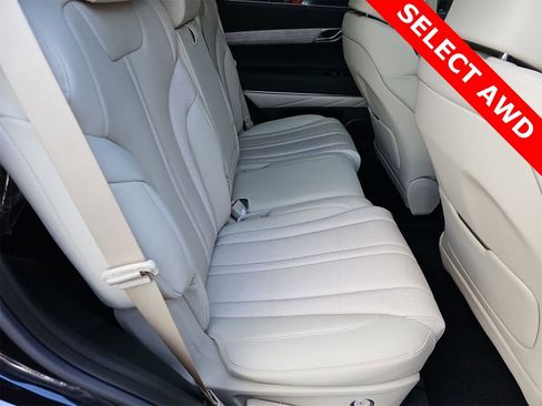 Used 2025 Genesis GV80 2.5T Select image 17