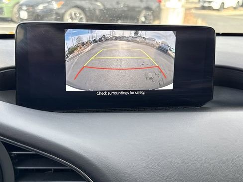 Used 2022 MAZDA MAZDA3 s image 31