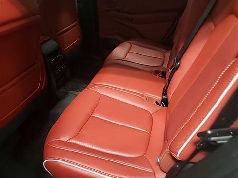 Used 2024 Jeep Wagoneer Launch Edition AWD/4WD image 10