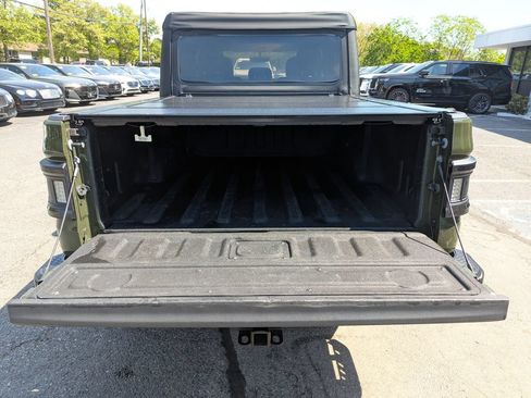 Used 2022 Jeep Gladiator Sport AWD/4WD image 40