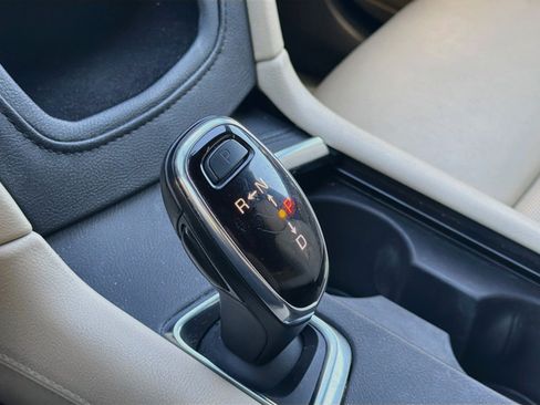 Used 2019 Cadillac XT5 Luxury FWD image 17