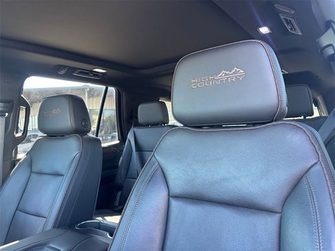 Used 2021 Chevrolet Tahoe High Country w/ Premium Package image 12