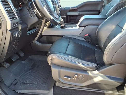 Used 2018 Ford F150 Raptor w/ Equipment Group 802A Luxury image 10