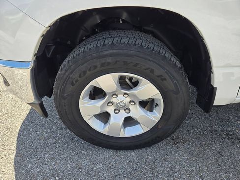 Used 2023 RAM 1500 Big Horn AWD/4WD image 12