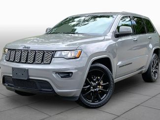 Used 2019 Jeep Grand Cherokee Altitude AWD/4WD video 1