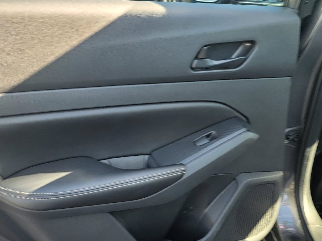 Used 2025 Nissan Altima 2.5 SV AWD/4WD image 15