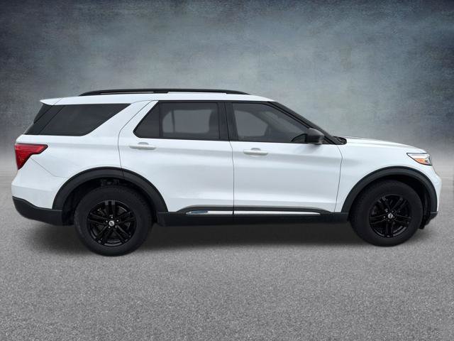 Used 2021 Ford Explorer XLT w/ Equipment Group 202A AWD/4WD image 6