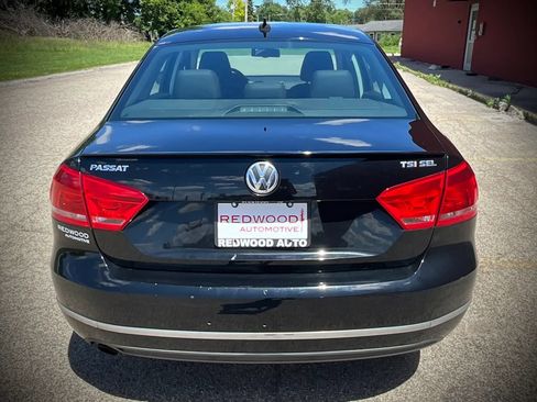 Used 2014 Volkswagen Passat 1.8T SEL Premium FWD image 4