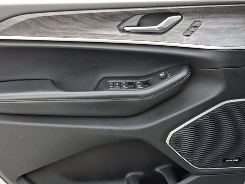 Used 2021 Jeep Grand Cherokee L Limited image 13