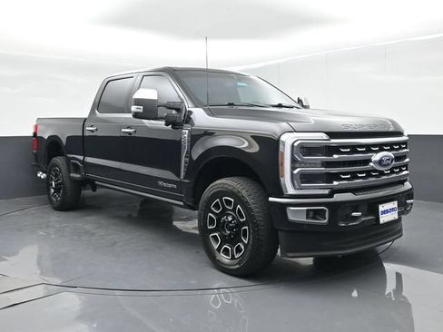 Certified 2024 Ford F250 Platinum AWD/4WD image 1