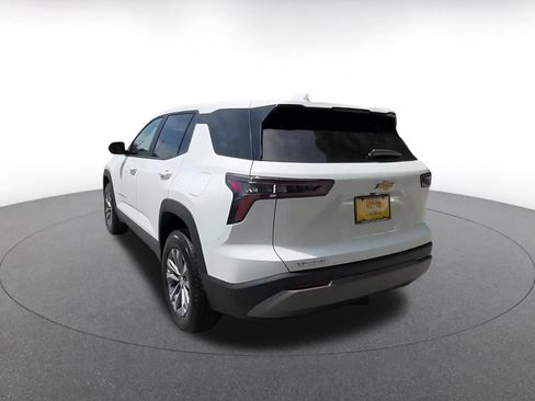 Used 2025 Chevrolet Equinox LT FWD image 11