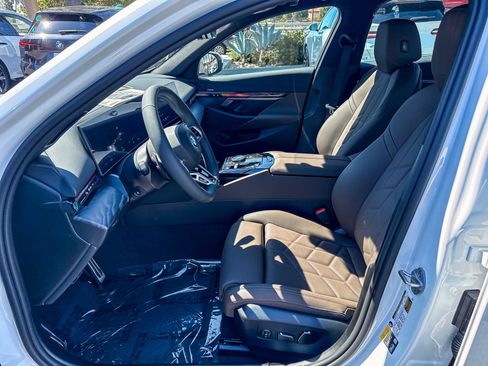 New 2026 BMW i5 eDrive40 w/ M Sport Package RWD image 17
