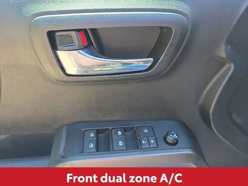 Used 2021 Toyota Tacoma TRD Sport w/ TRD Premium Sport Package AWD/4WD image 19