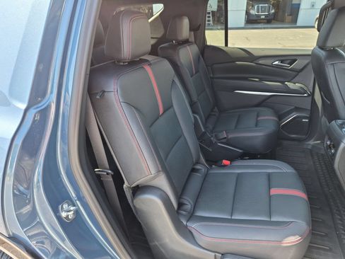 Used 2026 Chevrolet Traverse RS w/ LPO, Floor Liner Package AWD/4WD image 28