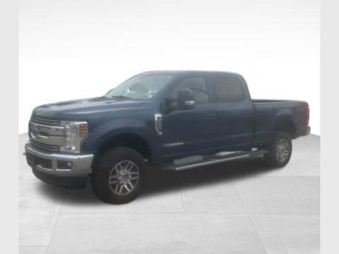 Used 2018 Ford F250 Lariat w/ Lariat Value Package AWD/4WD image 1