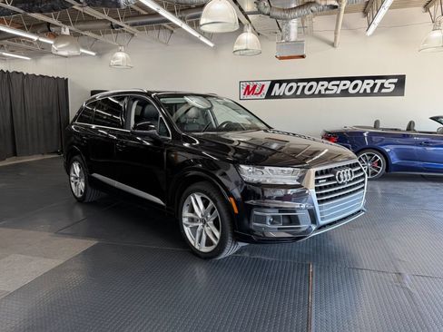 Used 2018 Audi Q7 3.0T Prestige AWD/4WD image 11