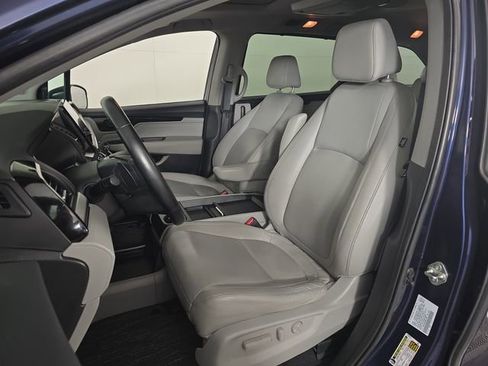 Used 2021 Honda Odyssey Touring image 16