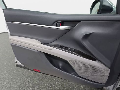 Certified 2022 Toyota Camry SE image 24