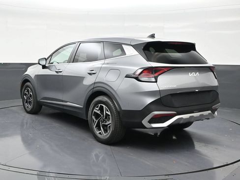 Used 2023 Kia Sportage LX FWD image 3