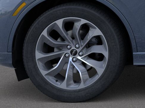 New 2026 Lincoln Aviator AWD w/ Jet Appearance Package image 19
