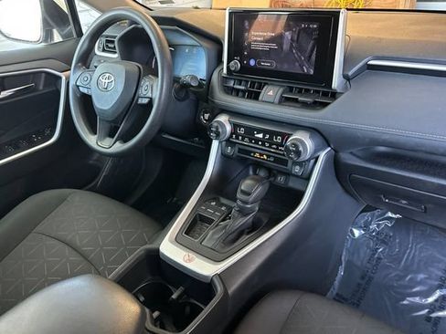 Used 2024 Toyota RAV4 XLE FWD image 16