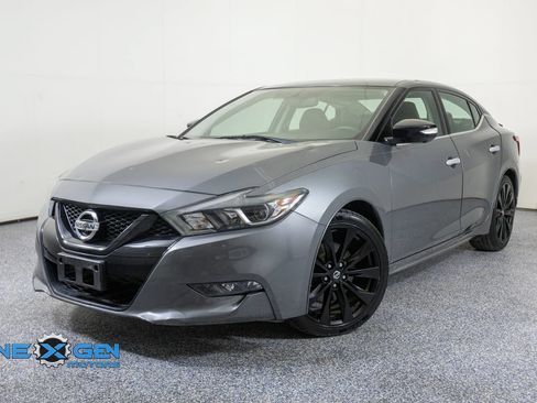 Used 2018 Nissan Maxima SR w/ Midnight Edition FWD image 4