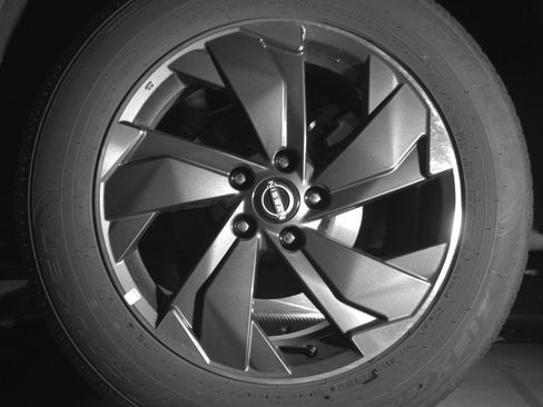 Used 2025 Nissan Rogue SV FWD image 14