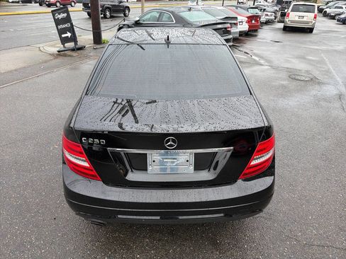 Used 2013 Mercedes-Benz C 250 Sedan image 5