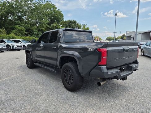 Used 2025 Toyota Tacoma TRD Sport RWD image 5