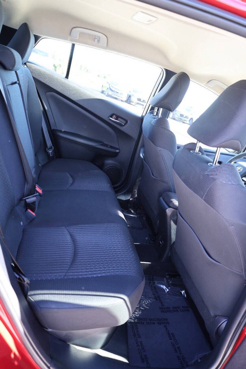 Used 2017 Toyota Prius Two w/ Prius Two Safety Plus Package FWD image 16