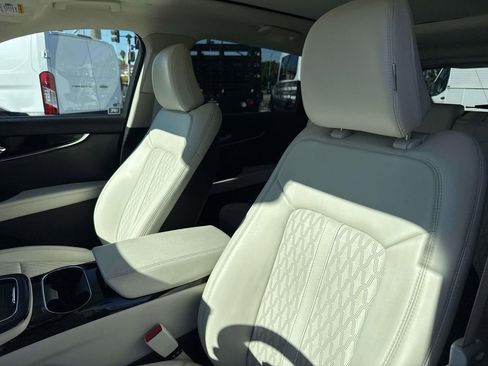 Used 2022 Lincoln Nautilus Black Label w/ Class II Trailer Tow Package image 26