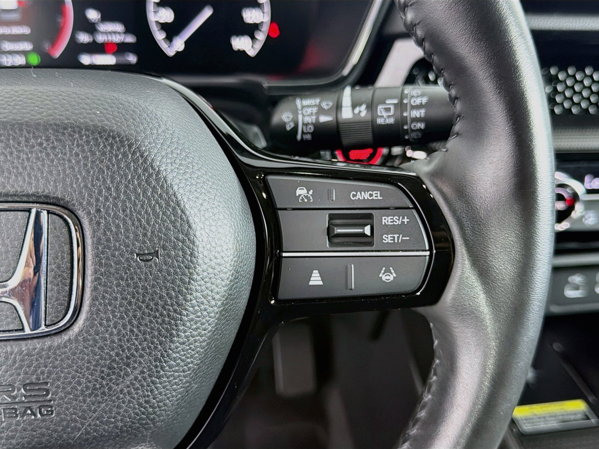 Used 2024 Honda CR-V EX-L image 37
