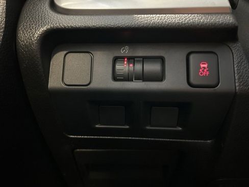 Used 2013 Subaru Impreza 2.0i Sport Premium image 70