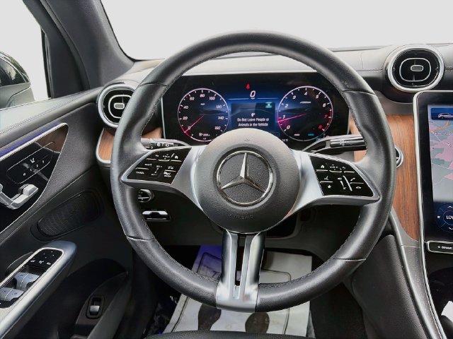 Certified 2025 Mercedes-Benz GLC 300 4MATIC image 24