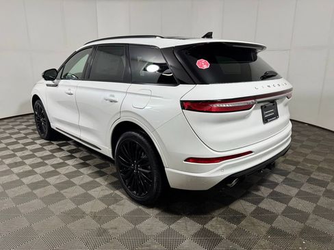 New 2026 Lincoln Corsair Premiere image 3