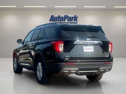 Used 2022 Ford Explorer XLT w/ Equipment Group 202A AWD/4WD image 5
