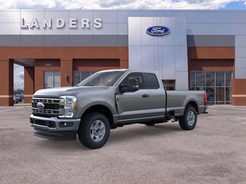 New 2026 Ford F250 XLT w/ FX4 Off-Road Package AWD/4WD image 1